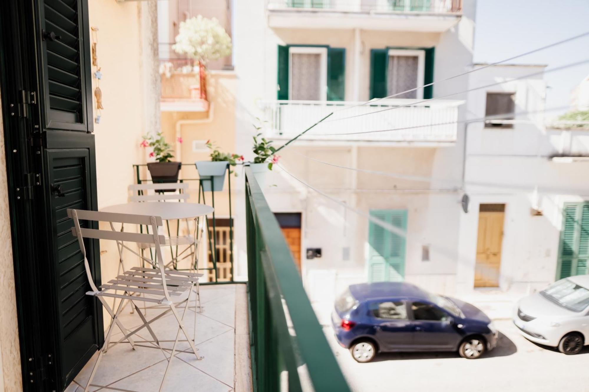 Donna Rita Apartment Монополи Екстериор снимка